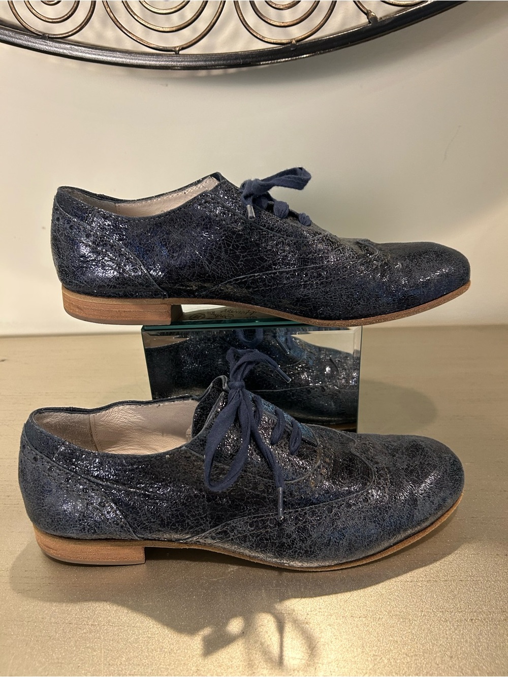 Homers women 's Textured Lace-Up Derby Shoes in Deep Navy